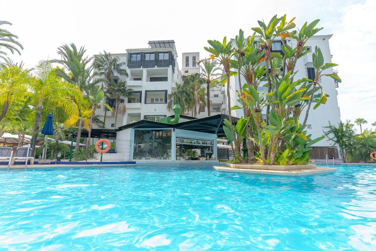 Apartemen Beachfront Complex Jardines De Golondrinas Elviria Marbella